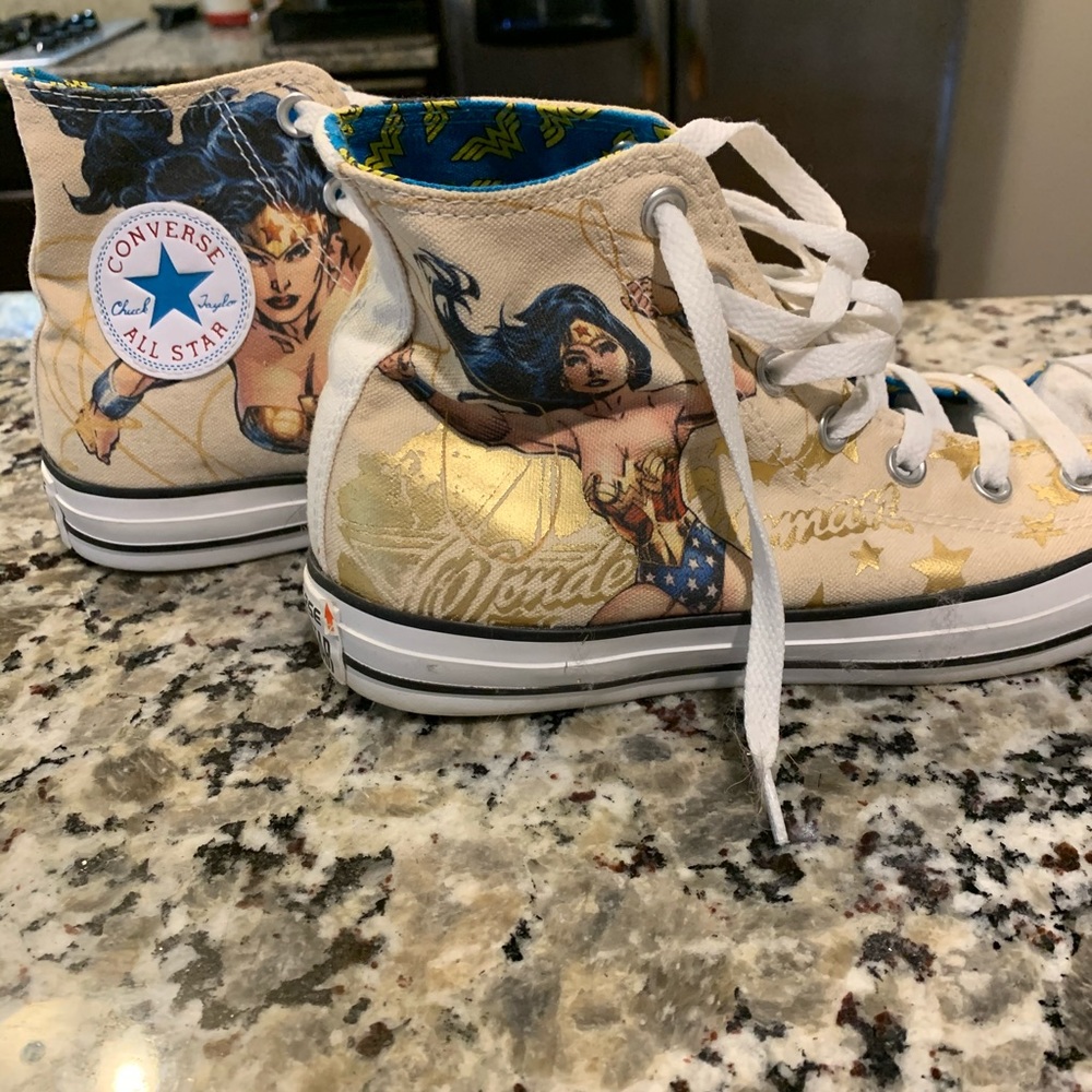 Women’s converse shoes